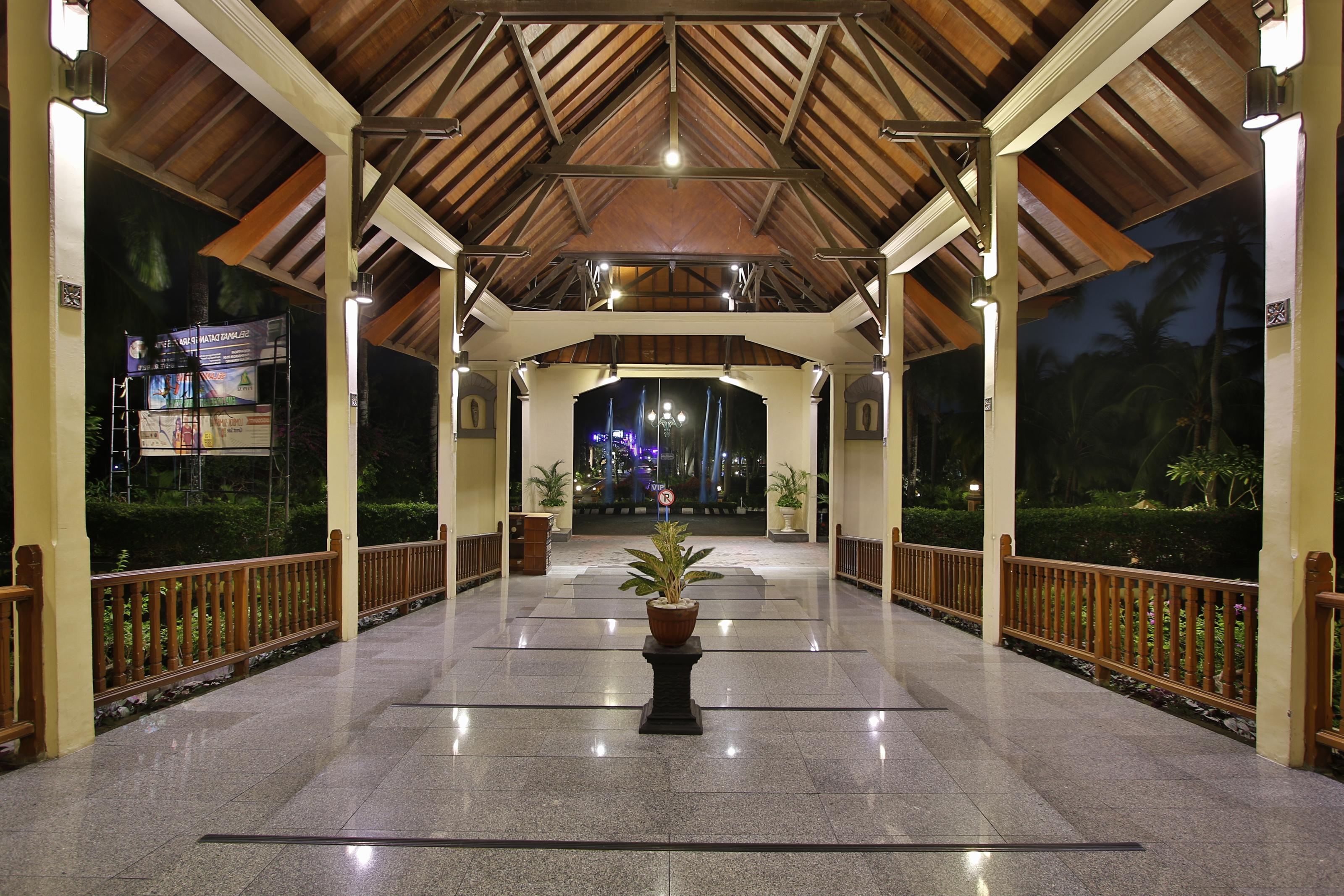 Jayakarta Lombok 4*
